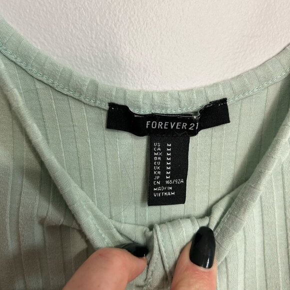 Forever 21 Light Green Ribbed Sleeveless Tank Bodysuit Women’s Size Medium - Picture 4 of 4